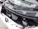 エンジンルームもきれいですよ。機関機構系も良好です。納車前に点検整備も行います。エンジンオイル・オイルフィルター・エアコンフィルター・ワイパーゴムは必ず交換致します(エアコンフィルターは、装着車のみ)