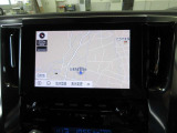 ナビは純正品。DVD・CD・Bluetooth・SDオーディオ対応フルセグ付。