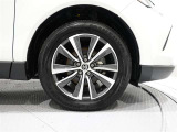 純正のアルミホイールを装備しております。(225/60R18)