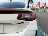 各種カスタムも承っております。エアロ、社外アルミホイール、シートカバー、車高調、ダウンサス等カスタムのことも新車王国にお任せ下さい。