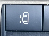 【パワースライドドア】スマートキーや運転席のスイッチでスライドドアの開閉が可能♪電動だから力を入れてドアを開ける必要が無く、小さいお子様でも、重い荷物を持っている時もラクに開け閉めできます♪