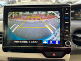バックでの駐車が苦手な方や運転にあまり自信のない方でも後方の視界をしっかりサポート。安心して車庫入れが出来るバックカメラを装備しています!