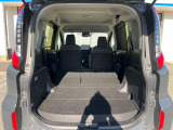 普段のお買い物や通勤、送迎等に十分な荷室スペースを確保しております。セカンドシートを倒すと、大きな荷物の積載も可能です♪