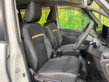 運転席シート廻りは使用感も少なく、良好な状態となっています。前オーナー様が丁寧に使っていたことがよくわかりますね。