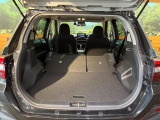 普段のお買い物や通勤、送迎等に十分な荷室スペースを確保しております。セカンドシートを倒すと、大きな荷物の積載も可能です♪