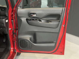 運転席ドアの内張☆パワーウィンドウです♪