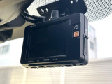 【ドライブレコーダー】ドライブレコーダー装備!走行中はもちろん、あおり運転や事故に遭遇した際、映像で記録し、万一のリスクに備えます。※記録用SDカードはお客様ご自身でご準備いただく必要があります。