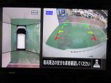 アラウンドビューモニターで車庫入れも空から見ている様に駐車できラクラクです。