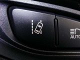【LDA(レーンデパーチャーアラート)】&hellip;道路上の白線(黄線)をセンサーで認識し、ドライバーがウインカー操作を行わずに車線を逸脱する可能性がある場合、警報でお知らせします。