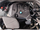 BMWのエンジンは世界的にも認められている高性能エンジンです。レスポンスがよく高回転型の心地よい吹きあがりなど駆け抜ける歓びのキーになる部分でございます。