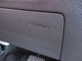 ニーエアバック(ひざ下)は運転席正面下からの衝撃を軽減します♪♪
