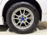 ホイールだけでも車のイメージがかなり変わりますね。