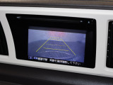 バックカメラが装備されており、後方の安全確認はもちろんのこと狭い場所での駐車や雨の日・夜間など視界の悪いコンディションでのストレスの軽減にもなります!