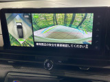 【アラウンドビューモニター】専用のカメラにより、上から見下ろしたような視点で360度クルマの周囲を確認することができます☆死角部分も確認しやすく、狭い場所での切り返しや駐車もスムーズに行えます。