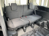 3列目シートはもちろん状態良好☆大人でもゆったりと座って頂けますので、大人数でのお出かけもラクラクです♪ご家族で、気の知れた仲間で、ドライブに行くのが楽しみですね♪