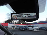 インテリジェントルームミラー:後席乗員ヘッドレスト荷物が写り込み見にくくなりがちな後方視界/後方カメラ映像をミラー面に映します 車内状況や天候に左右されず夜間カメラ感度UPさせクリアな後方視界が得られます