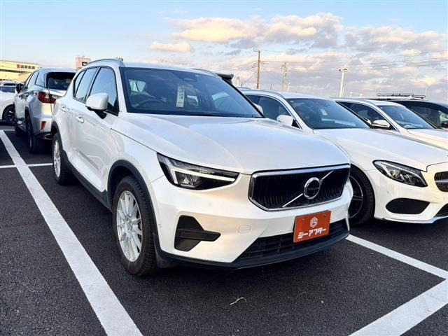 XC40 プラス プロ B4 AWD 4WD 禁煙車 純正9インチディスプレイ
