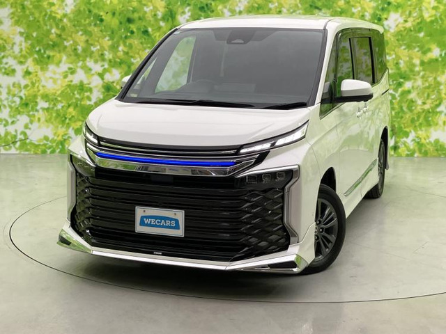 ヴォクシー 1.8 ハイブリッド S-Z E-Four 4WD