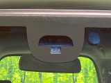 【シティブレーキアクティブシステム】低速走行中に前方の車両等を認識し、衝突しそうな時は警報とブレーキで衝突回避と被害軽減をアシスト。より安全にドライブをお楽しみいただけます。