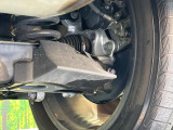 お車を安心してお乗りいただく為には、足回りの定期点検が欠かせません。サービスサポート(有償保証)では無料点検もご提供しており、安心のカーライフをお過ごしいただけるサポート体制が整っています。