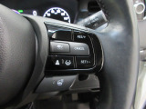 Hondaセンシングの機能のひとつ、アダプティブクルーズコントロール付!アクセルから足を離しても設定したスピードと前車との車間を保ち走行してくれます!車線維持もアシスト☆高速道路で疲労軽減ですね☆