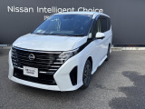 ご家族で!お友達と!荷物もしっかり乗せられる8人乗りの日産「セレナ」が入荷いたしました。