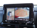 アラウンドモニター(全周囲カメラ)クルマを真上から見ているかのように周囲の状況を把握しながら安心して駐車が出来ます。左前方や後方の安全も瞬時にわかり縦列駐車も安心です。