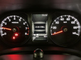高級感のある見やすい2眼メーターです!走行距離もご確認ください!!(^^♪