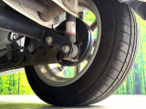 お車を安心してお乗りいただく為には、足回りの定期点検が欠かせません。サービスサポート(有償保証)では無料点検もご提供しており、安心のカーライフをお過ごしいただけるサポート体制が整っています。