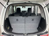 日常の使用に十分な広さの荷室です♪簡単な操作でシートアレンジもできます♪