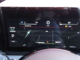 アドバンスディスプレイメーターはモーター出力、エネルギーフロー表示、各種燃費表示機能、バッテリー残量、オド・ツイントリップメーター、デジタル時計、航続可能距離、サービスインターバルなどが表示されます。