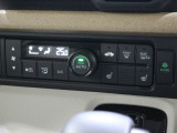 フルオートエアコン装備。