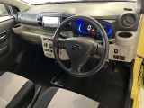 見通しのよいすっきりとした視界で、誰でも運転しやすいです。運転のしやすさは疲れにくさにも繋がりますよ♪
