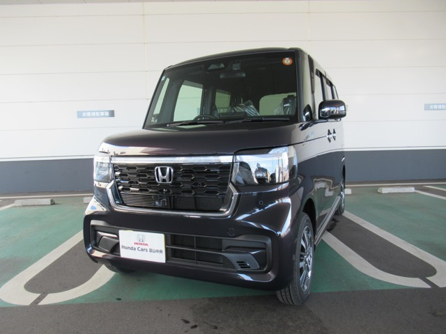 N-BOXカスタム  カスタム 660 4WD