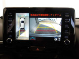 バックモニター付きで後方を確認しながら安心して駐車することが出来ます。
