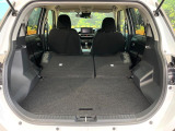普段のお買い物や通勤、送迎等に十分な荷室スペースを確保しております。セカンドシートを倒すと、大きな荷物の積載も可能です♪