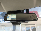 ルームミラーをミラーモード、モニターモードに切り替えができるスマートルームミラーとなります!アラウンドビューモニターの表示といった機能もあり、より周囲の確認がしやすくなる装備となっております。