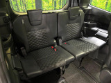 3列目シートはもちろん状態良好☆大人でもゆったりと座って頂けますので、大人数でのお出かけもラクラクです♪ご家族で、気の知れた仲間で、ドライブに行くのが楽しみですね♪