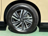 純正アルミホイール付!このお車にぴったりなホイールが付いてます◎