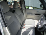 ルークスのフロントシートです。座り心地もバッチリです。
