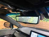 【デジタルインナーミラー】カメラが撮影した車両後方の映像をルームミラー内に表示。クリアな視界で状況の確認が可能です!※ドラレコ機能ご利用には別途SDカードをご用意いただく場合があります。