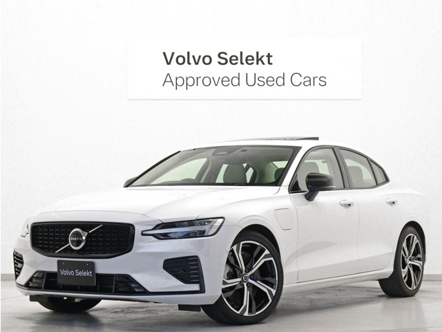 S60リチャージ PHEV T6 AWD アルティメット 4WDラグイン ハイブリッド
