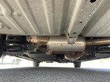 【下回り】目立つ錆や腐食もなくきれいな状態です!もちろん納車前には法定点検を実施致します!//