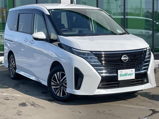 セレナ1.4 e-4ORCE ハイウェイスターV 4WD4WD 修復歴無し