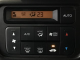 【オートエアコン】汗ばむ夏・ジメジメする梅雨時・冷え冷えする冬も快適☆♪ 簡単操作で、春夏秋冬 一年中快適です♪お好みの温度をセットするだけで、エアコンの風量などを自動でコントロールします♪☆