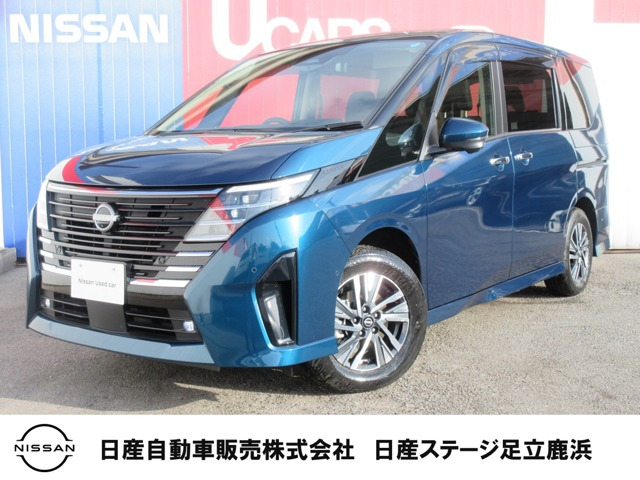 セレナ 1.4 e-4ORCE ハイウェイスターV 4WD 