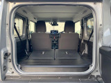 後席を格納すると、これだけの広さが!シーンに合わせたシートアレンジで、大きな荷物も積むことが出来ます♪
