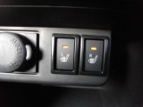 運転席助手席シートヒーター付いてます☆冬場は助かる装備です♪