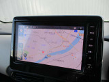 日産純正の地デジ対応ナビゲーションが装着されてます。