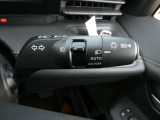 オートライトシステム装備でライト操作もスムーズです。